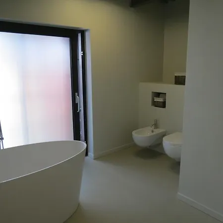Loft Teresa ヴェルバーニア